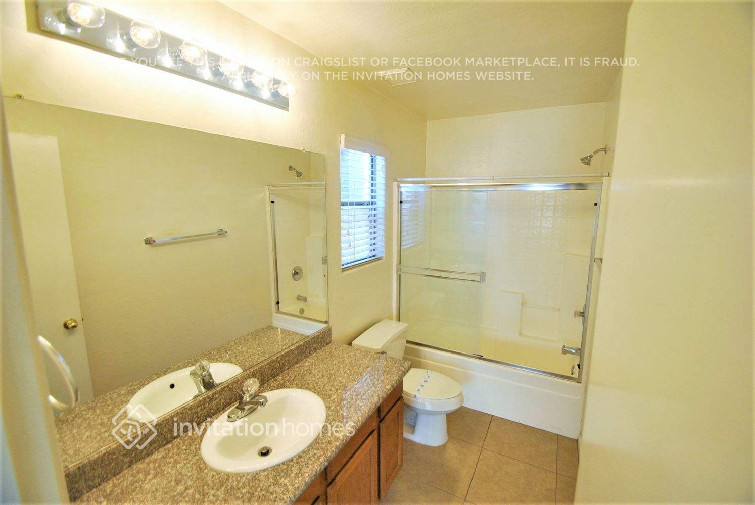 Building Photo - 10967 W Elm Ln