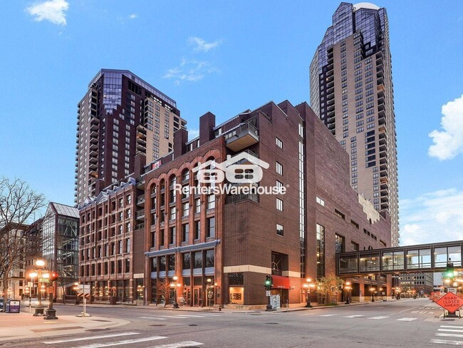 Building Photo - 198 6th St E