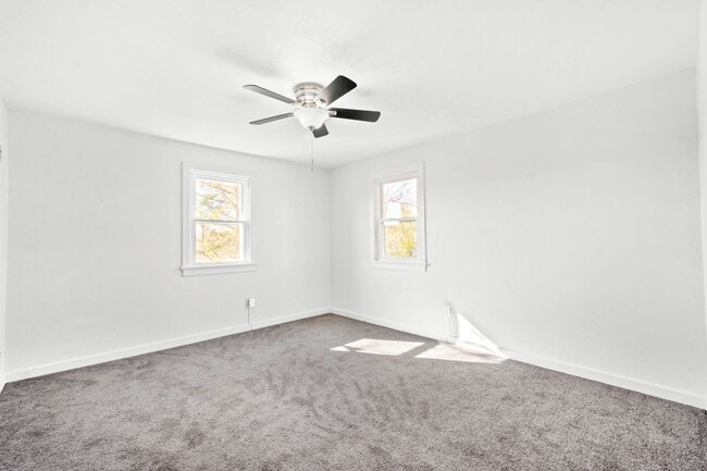 Building Photo - AVAILABLE JULY 1ST! ABSOLUTELY GORGEOUS & RENOVATED 2 bedroom in CASTLE SHANNON!