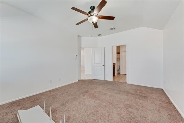 Building Photo - 328 Foxhunter St