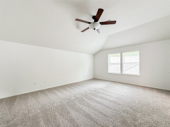 Building Photo - 11 Orion Star Ct