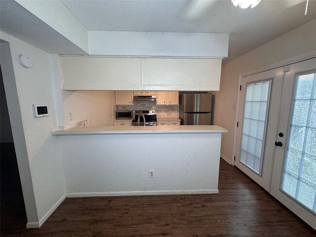 Building Photo - 1413 Bonanza Rd