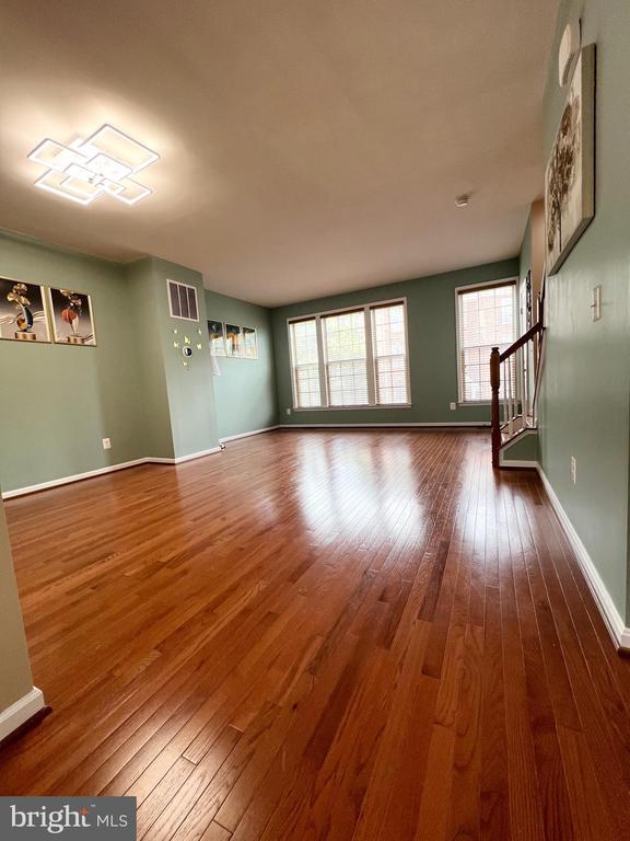 Building Photo - 1604 Sebring Ct