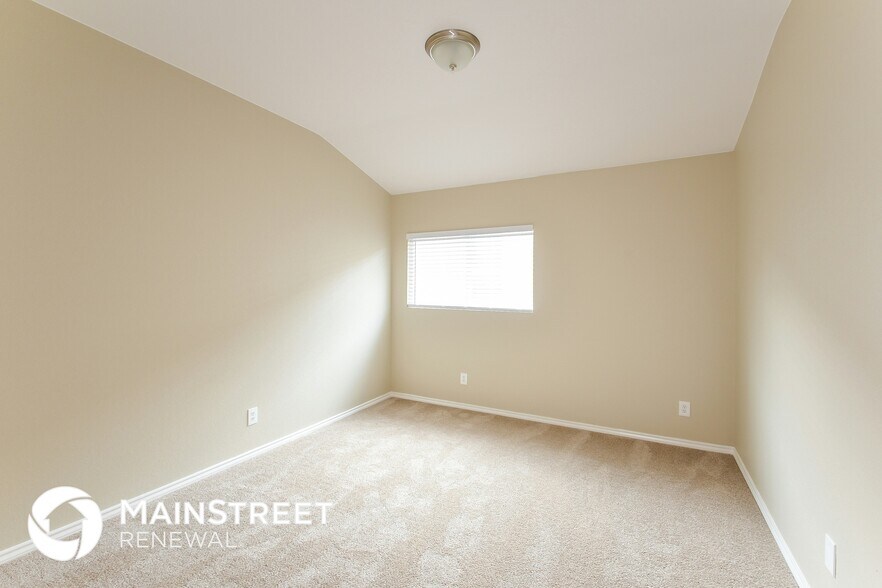 Building Photo - 6826 Loma Secca