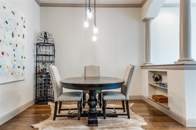 Building Photo - 3028 Carmel St