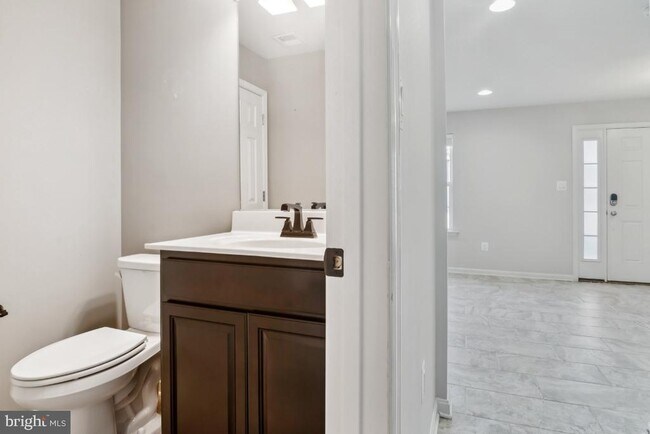 Building Photo - 1118 Bayberry Lane