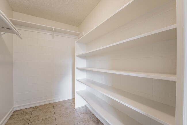 Building Photo - 1 Bedroom Downstairs  Condo Unit Near the Strip! Move in Special $199 for the first month rent!