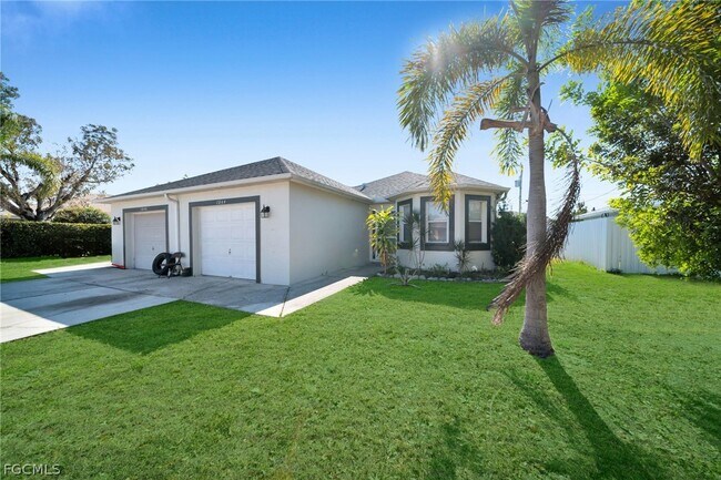 Building Photo - 1044 SE 11th St