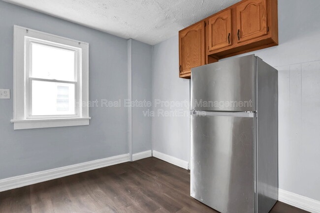 Building Photo - 1026 Ellsworth Ave