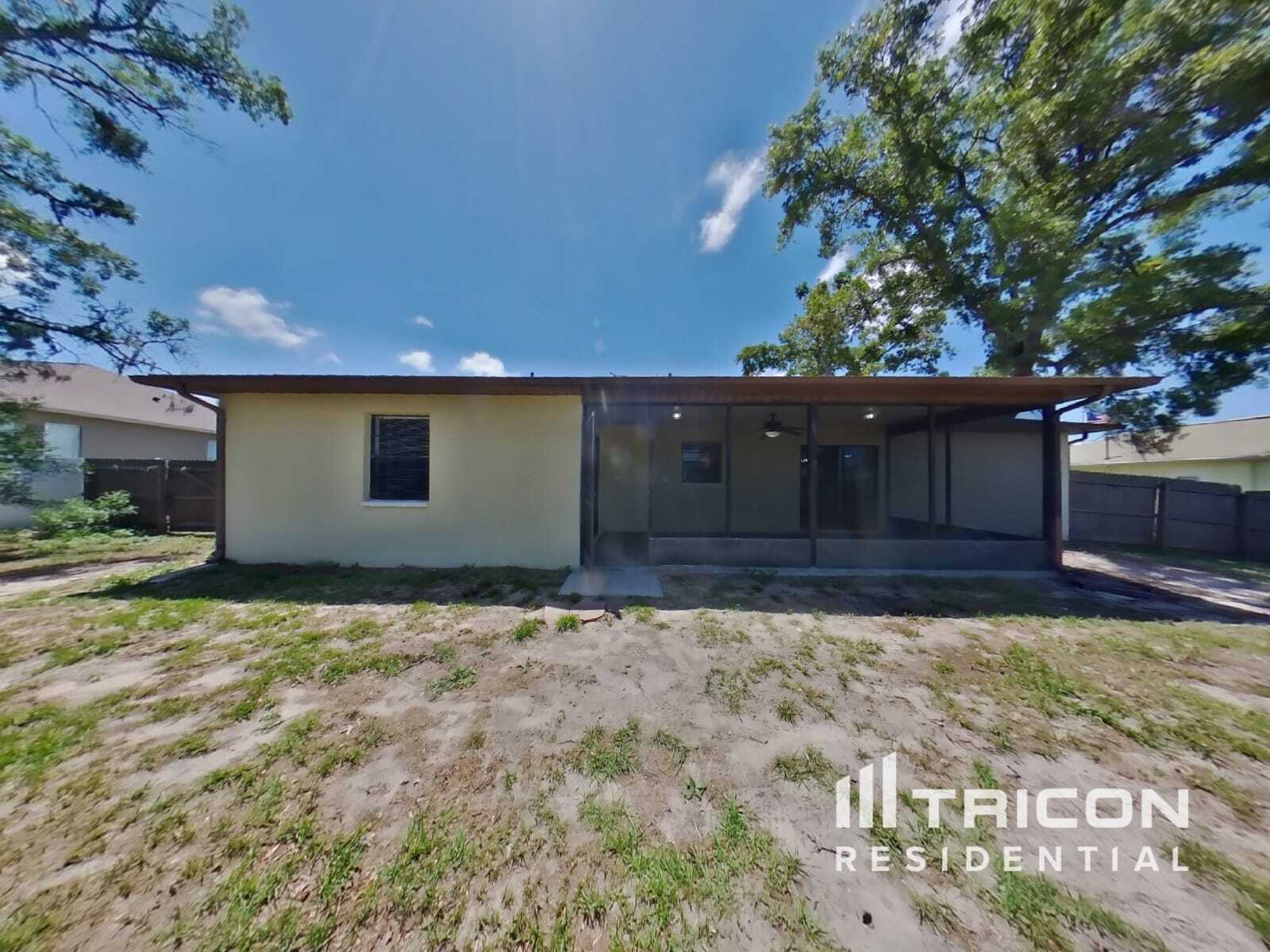 Building Photo - 3026 Aldoro Ave