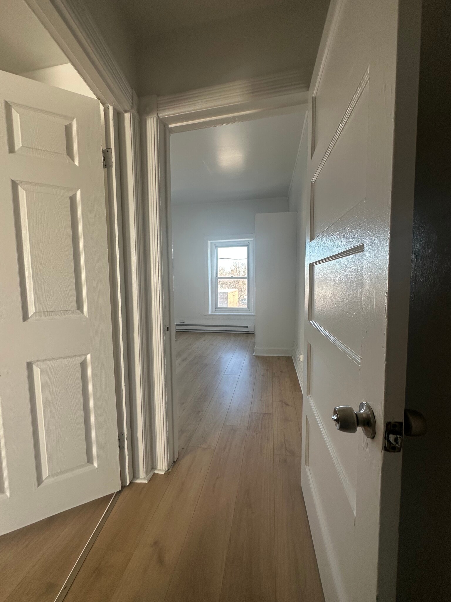 Building Photo - 636 Ridge Ave