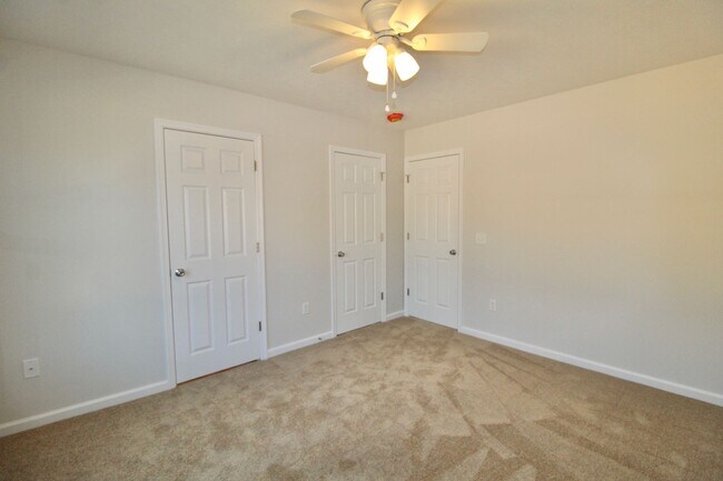 Building Photo - 3015 Locust Grv Ct