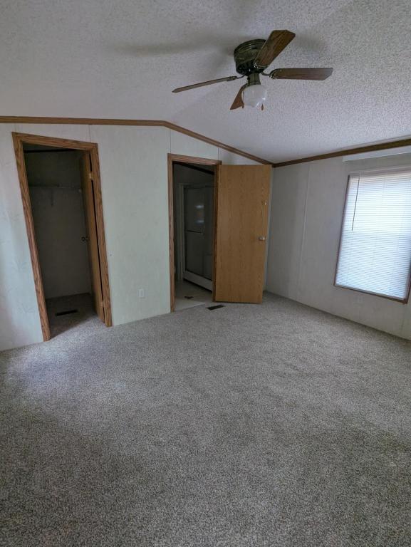 Building Photo - 611 W Matthews St