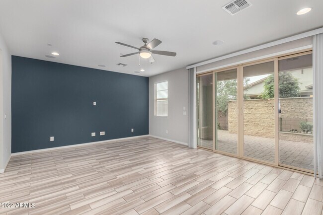 Building Photo - 1848 S Follett Way