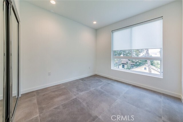 Building Photo - 214 Westmoreland Ave