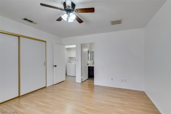 Building Photo - 5847 Alcott Ave