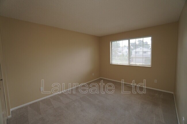Building Photo - 7564 S Ogden Way