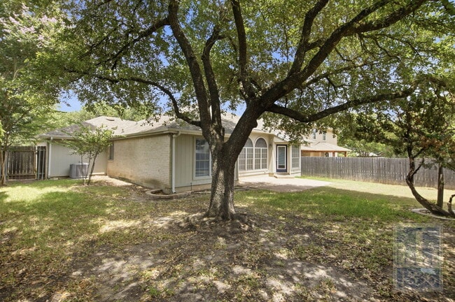 Building Photo - 8507 Jilbur Dr