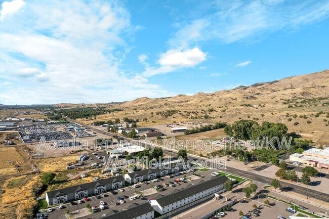 Building Photo - 5741 S 5th Ave