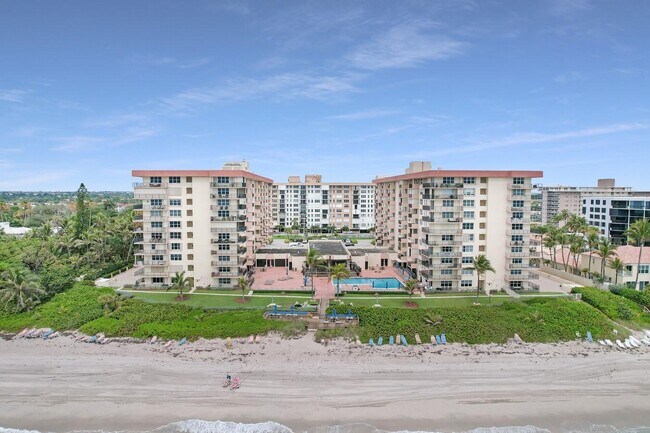 Building Photo - 1147 Hillsboro Mile