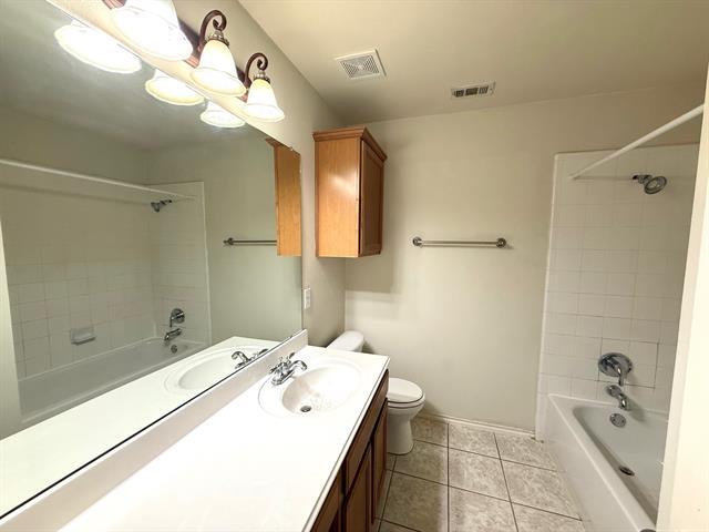 Building Photo - 9200 Clearview Dr