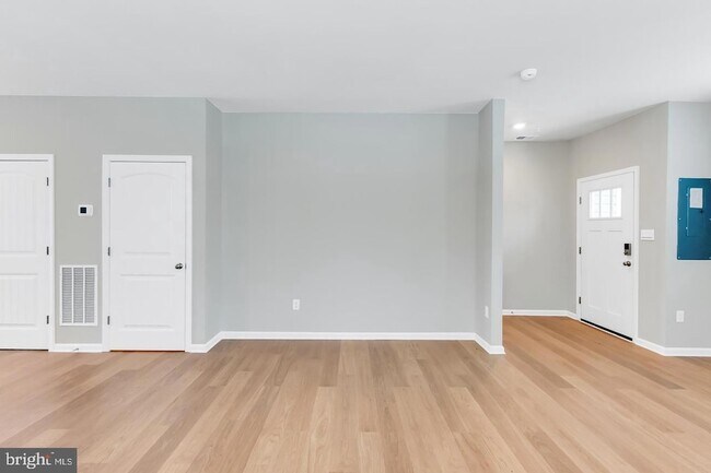Building Photo - 1408 Sugarplum Ln