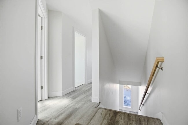 Building Photo - 23 Blake St