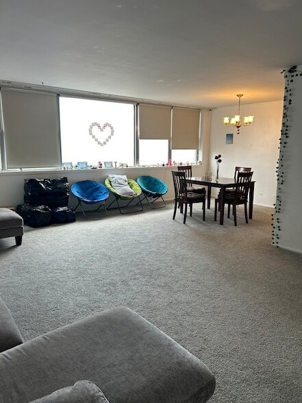 Building Photo - 6301 N Sheridan Rd