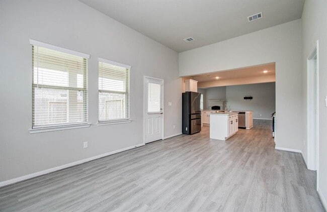 Building Photo - 4603 Bay Vista Dr