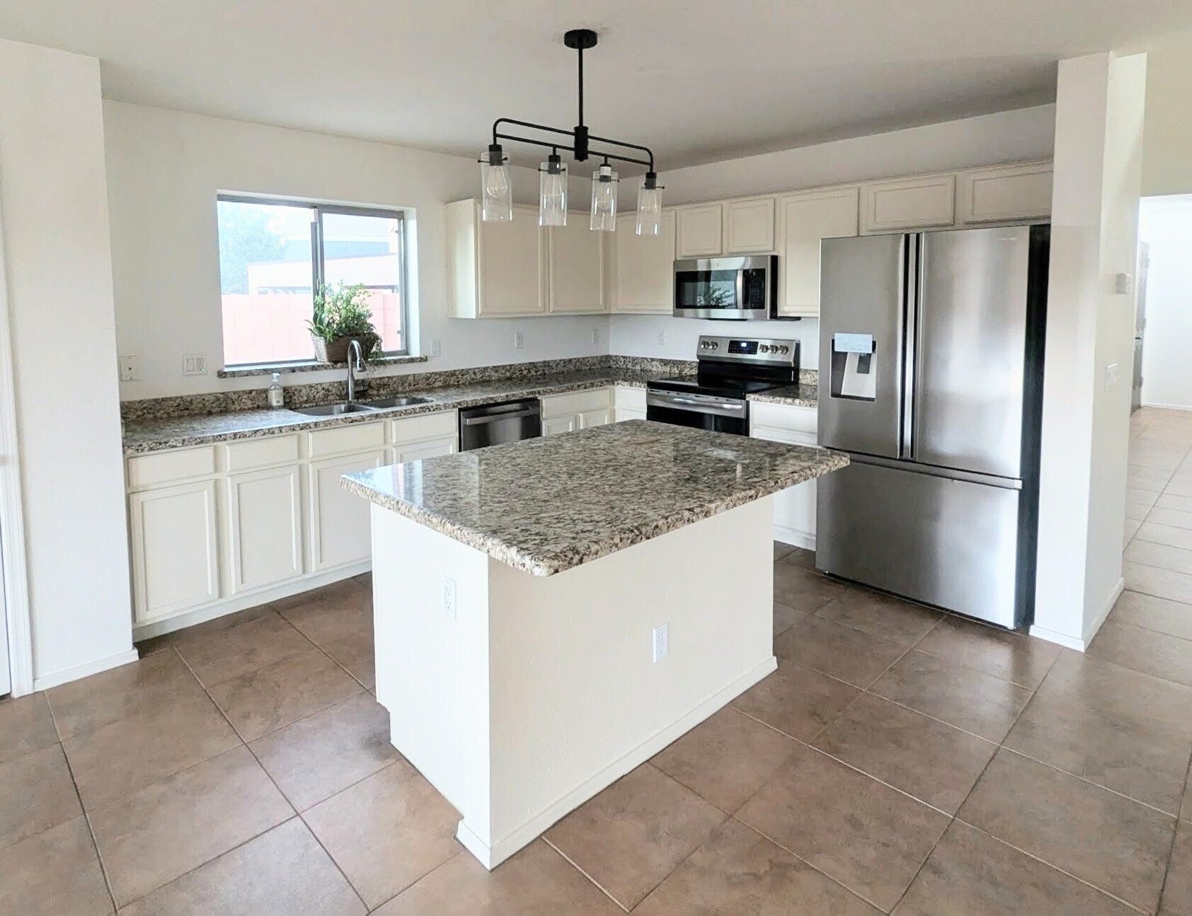 Building Photo - 33966 N Mercedes Dr