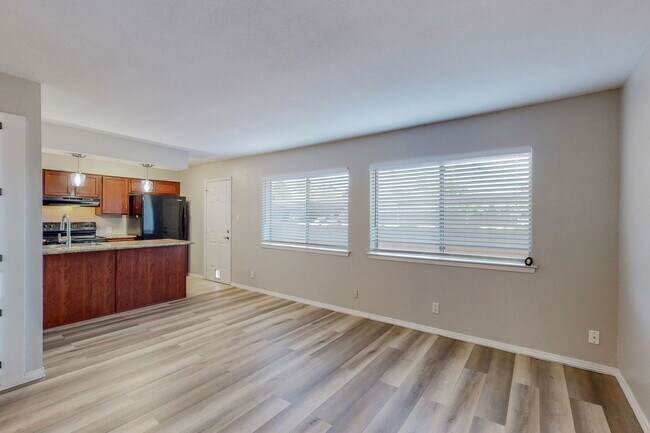 Building Photo - 4200 Montgomery Blvd NE