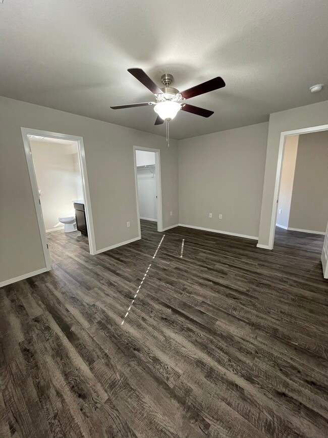 Building Photo - 6900 SW Whitmarsh Rd