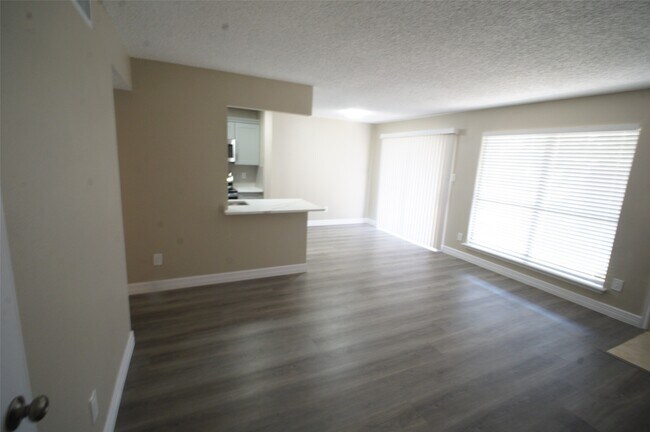 Building Photo - 8581 Sands Point Dr