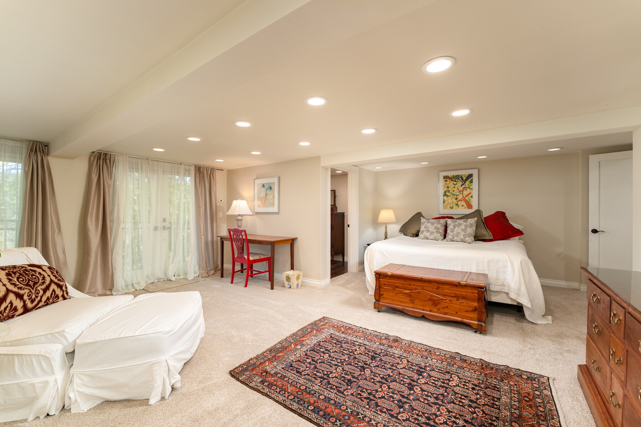 Building Photo - 2744 SW Sherwood Dr