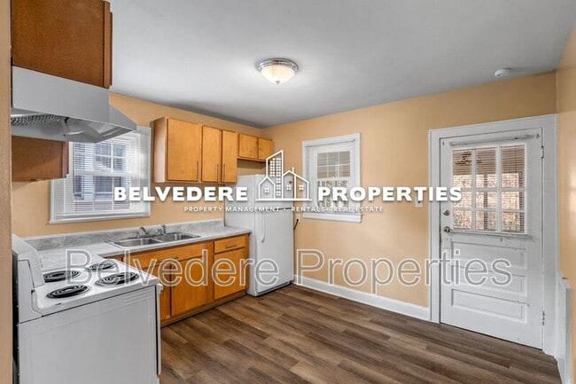 Building Photo - 437 24th St NW