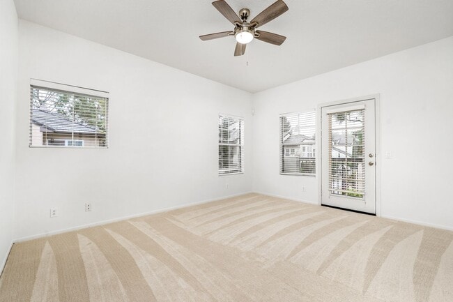 Building Photo - Newport Beach Townhome  for Lease