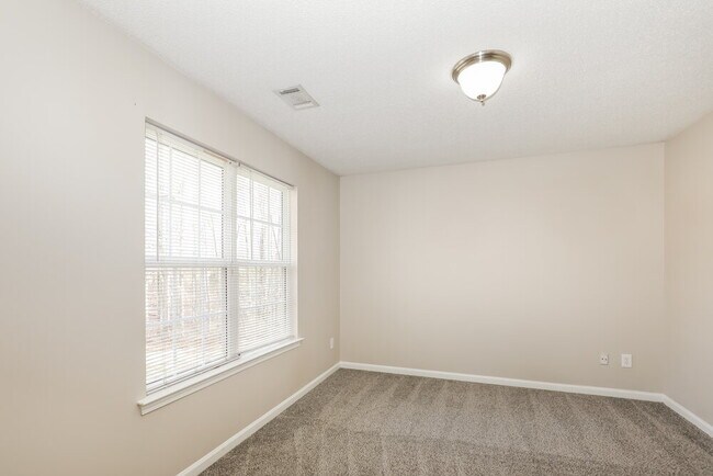 Building Photo - 10900 Hondal Ct