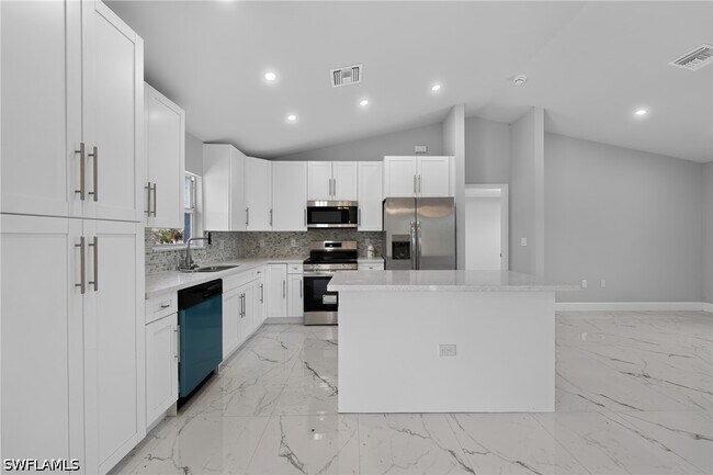 Building Photo - 3211 43rd St SW