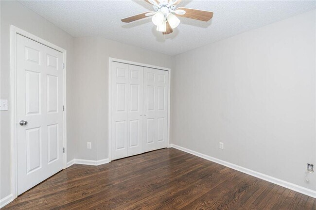 Building Photo - 3272 Peach Ct
