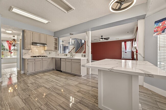 Building Photo - 4218 Meadowchase Ln