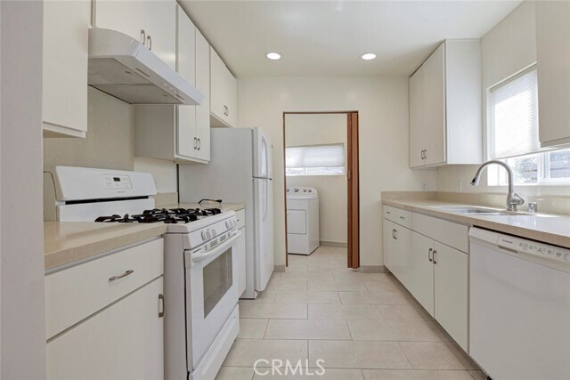 Building Photo - 4018 Somers Ave