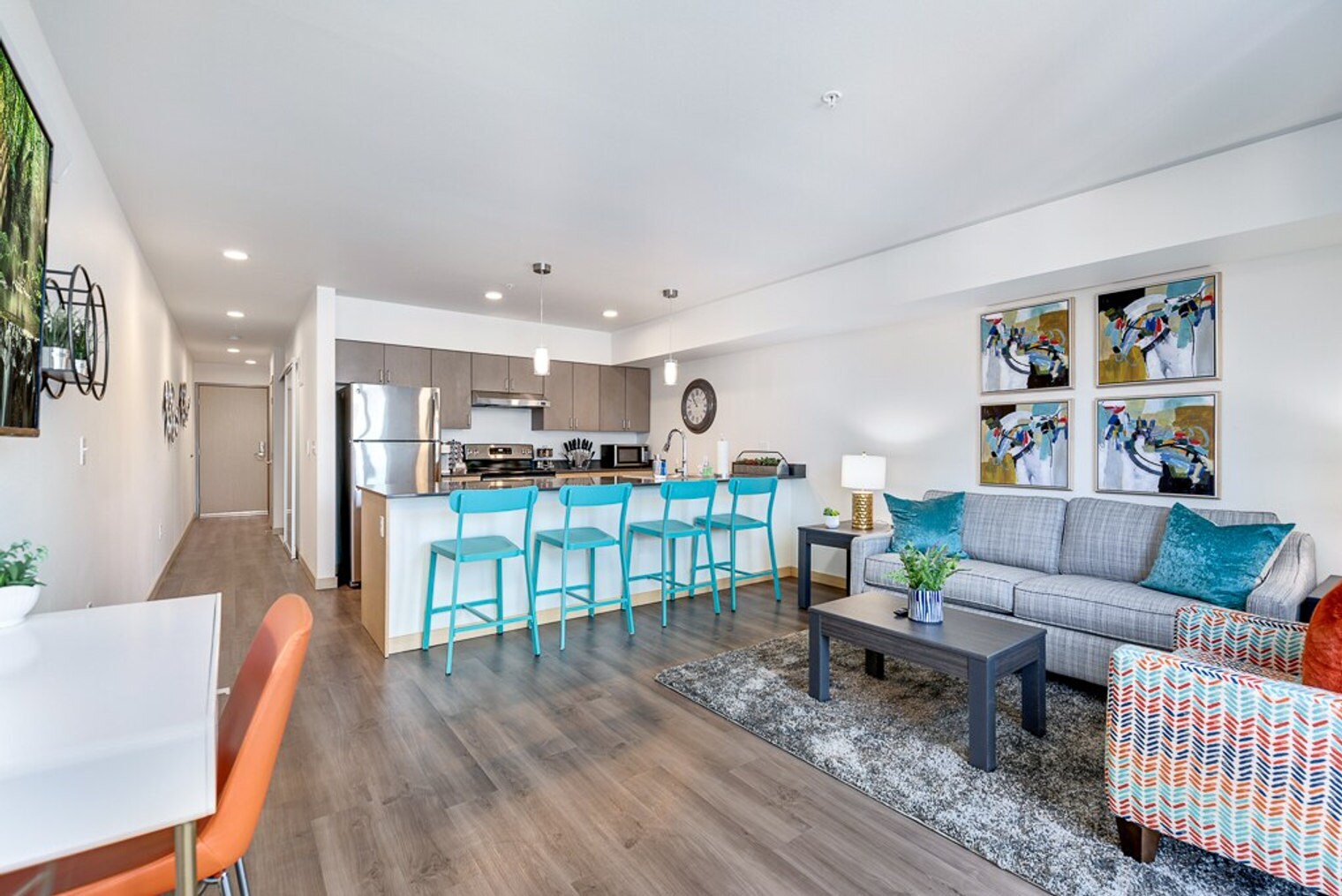 Building Photo - 2811 18th Ave S