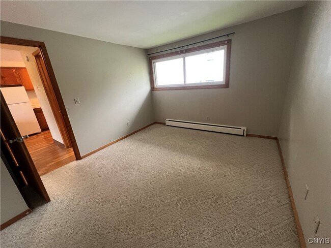 Building Photo - 120 Hasbrouck St