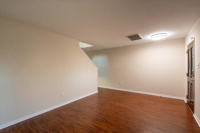 Building Photo - 15907 Kings Cypress Ln