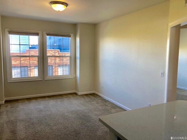 Building Photo - 744 Clementina St