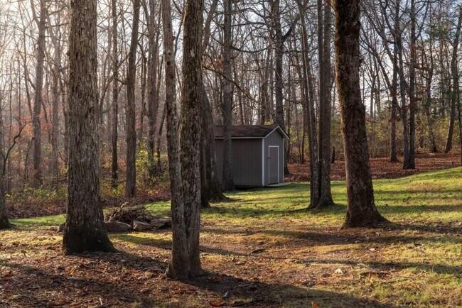 Building Photo - 7206 Sawyer Rd