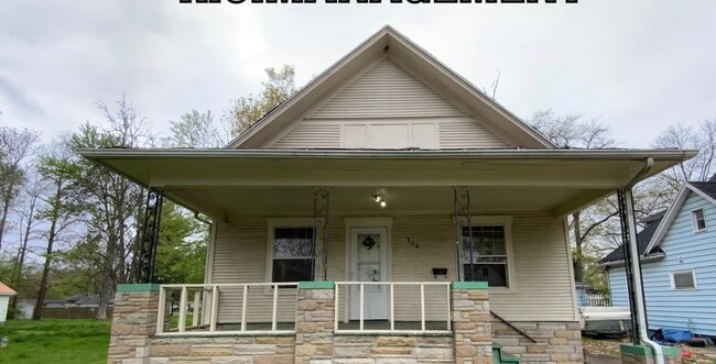 Primary Photo - 226 S Virginia Ave