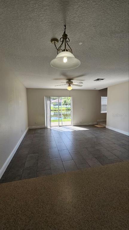 Building Photo - 580 Cresting Oak Cir