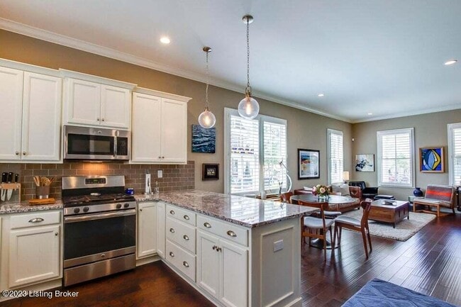 Building Photo - 6121 Mistflower Cir