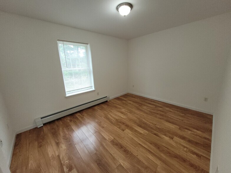 Building Photo - 1008 Fieldstone Ln